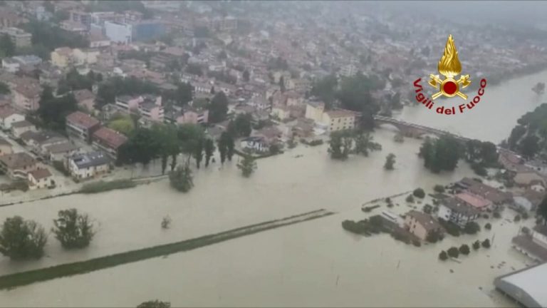 İtalya’yı sel vurdu