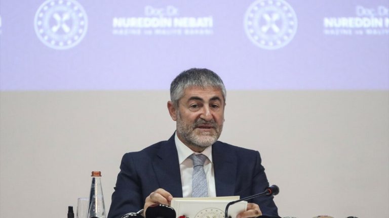 Nureddin Nebati: Memur maaşlarında yapılacak artış emeklilere de yansıyacak
