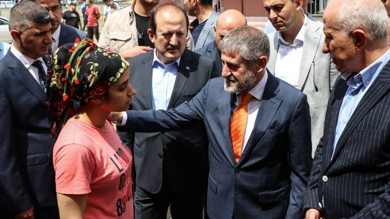 Nureddin Nebati: Selden etkilenenlere 10’ar bin lira yardım yapılacak