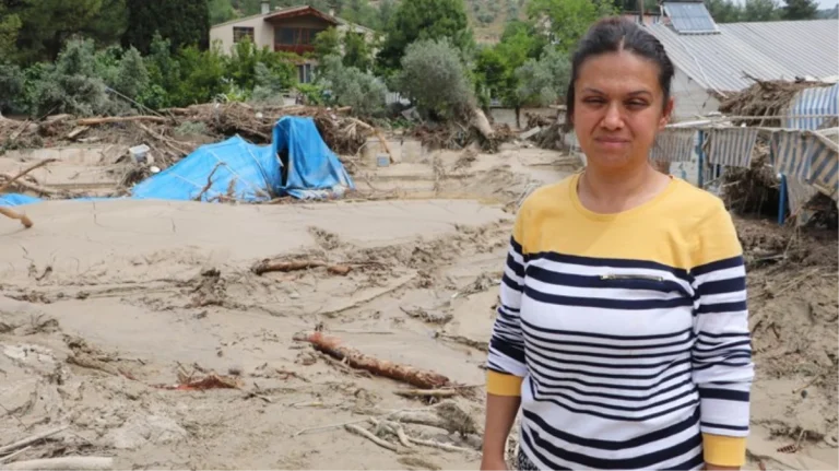 Denizli’de felaketin boyutunu gözler önüne seren kareler! Selin vurduğu bölgenin eski halini gören inanamıyor