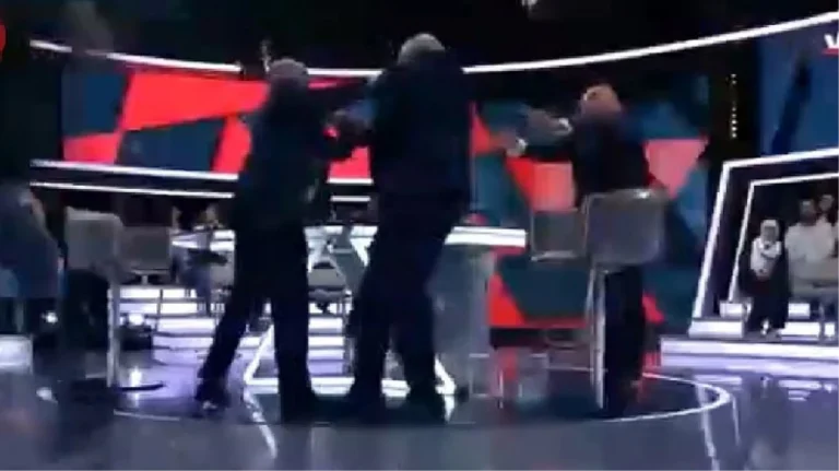 Lübnan’da eski bakan ve kıdemli gazeteci, canlı yayında birbirine girdi! Stüdyo savaş alanına döndü
