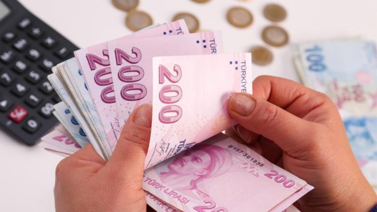 Sarsıntı bölgesindeki krediler ertelendi