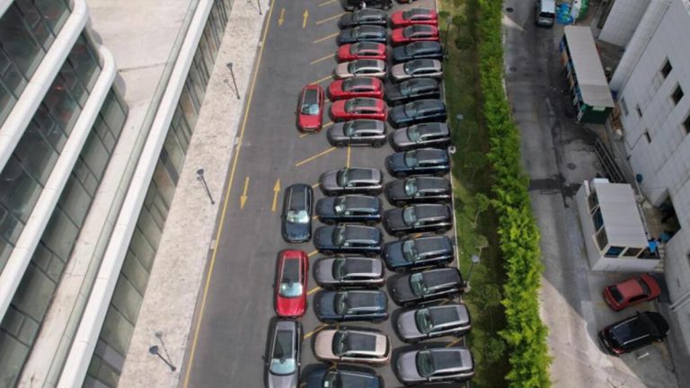 Togg’lar teslimat için bekliyor