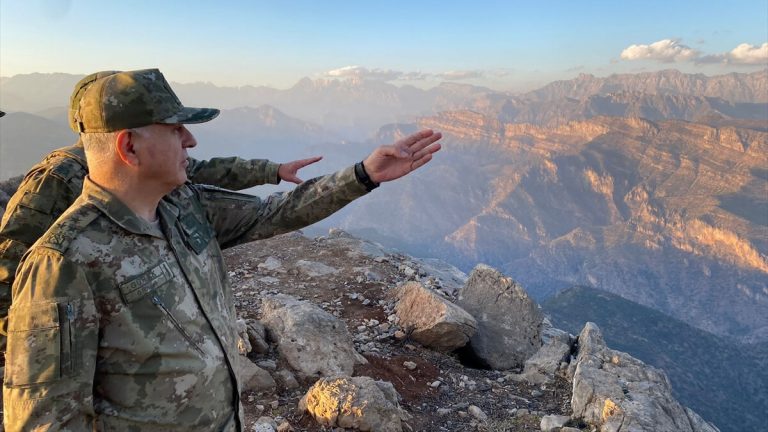 Yeni Genelkurmay Lideri Metin Gürak’ı yakından tanıyalım