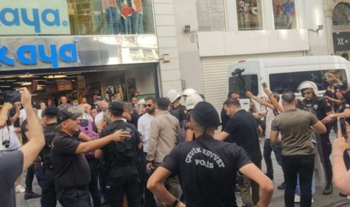 aym-karari-yine-yok-sayildi-cumartesi-annelerine-gozalti-d3OOImMi.jpg