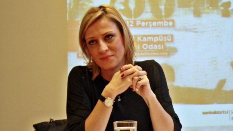 Grevdeki tavrı eleştirilen gazeteci Ceyda Karan, BirGün’den istifa ettiğini duyurdu