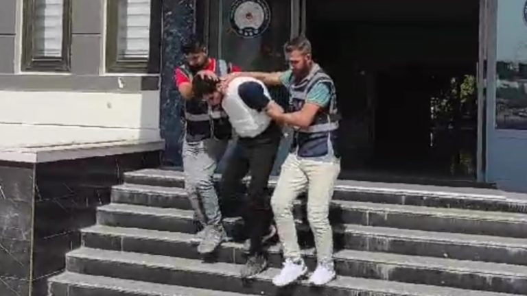 ‘Haciz’ tartışmasında annesini öldürdü