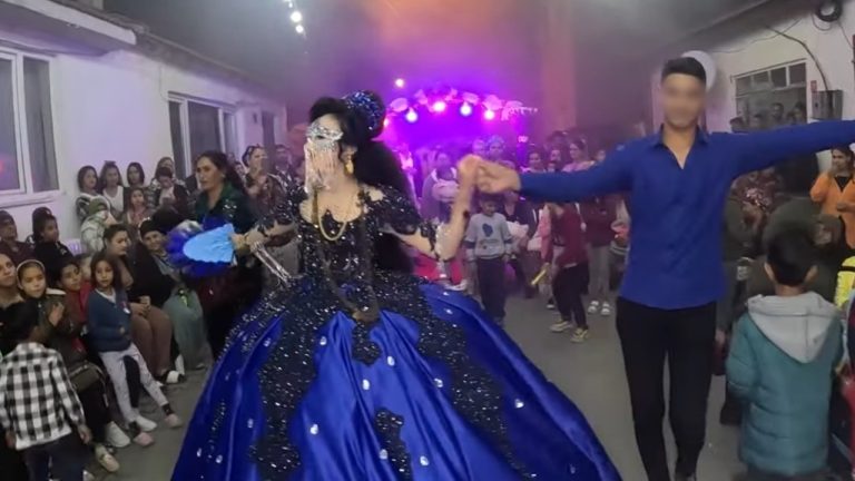 17 yaşındaki kızını evlendirip düğün günü takılarıyla kaçırdı