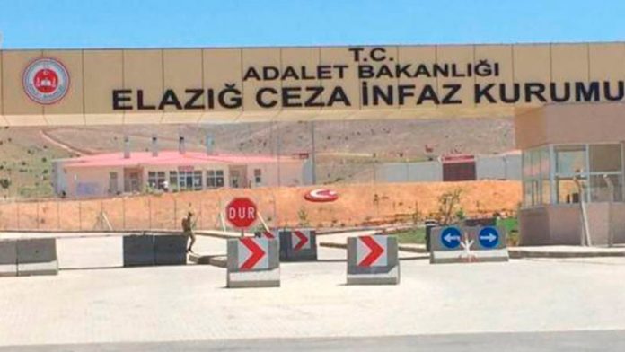 siz-devletsiniz-biz-derin-devlet-deyip-tutuklulara-saldirmislar-MxK2MiD5.jpg