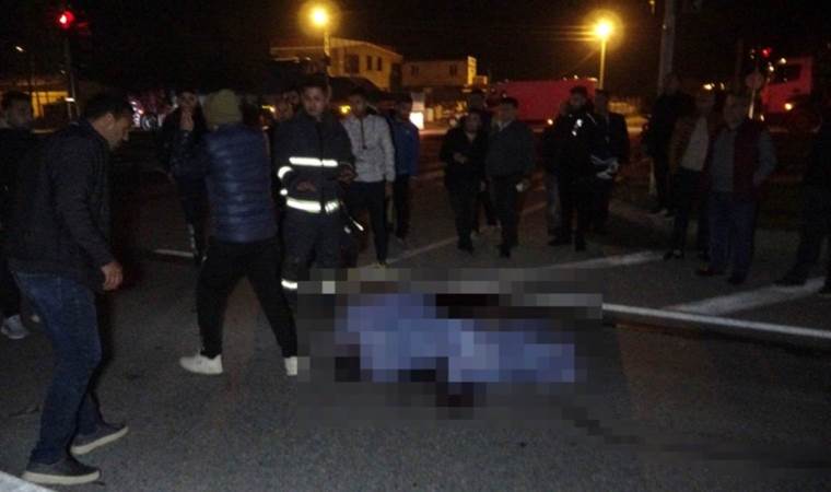 Antalya’da feci kaza… Otomobil çarptıktan sonra üzerinden 2 araç geçmiş
