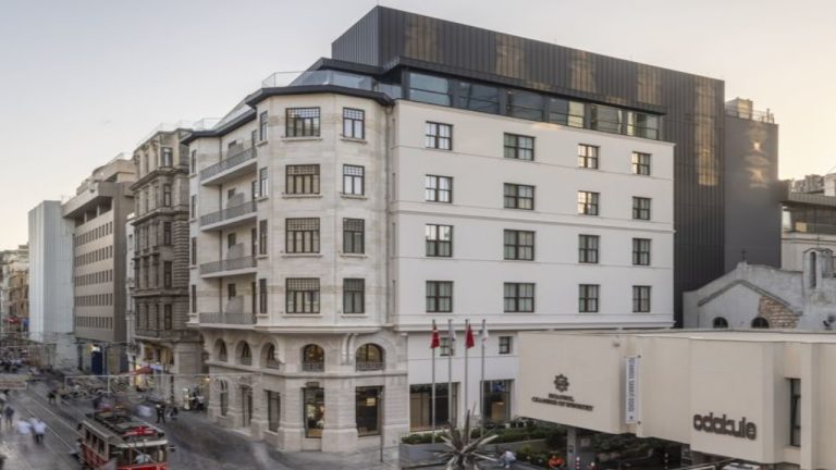 Beyoğlu’ndaki Bodvi Apartmanı’nın tarihi kitap oldu