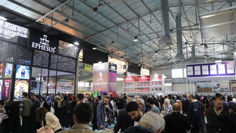 Diyarbakır Kitap Fuarı başladı