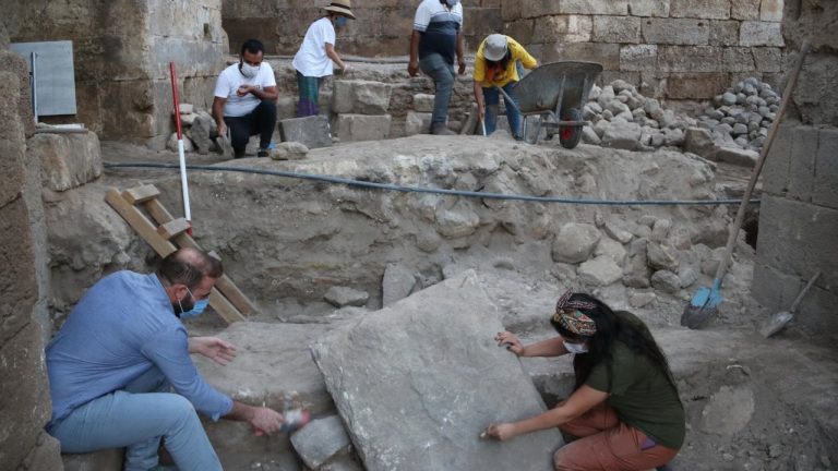 Harran’daki kazıda 30 yıldır çalışan işçi: Ekibin en kıdemli üyesi