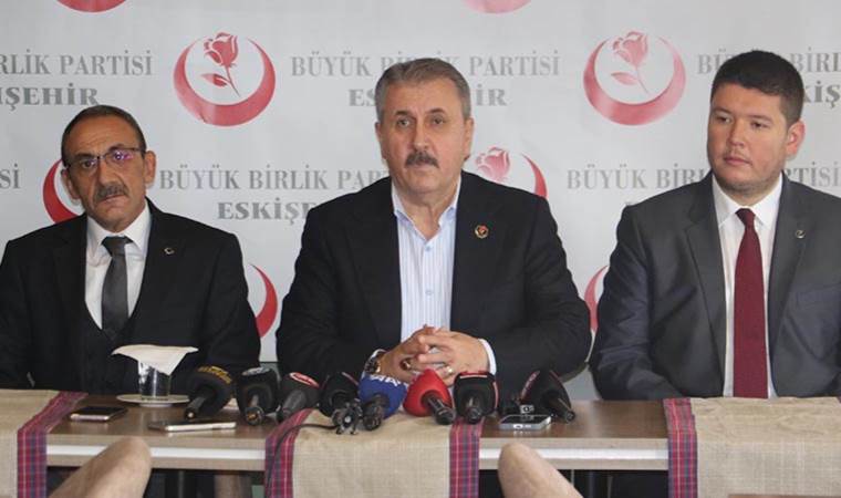 ‘Küçük ortak’ Destici’den sokak köpekleri açıklaması: ‘Gerekirse Atatürk’ün 1932’deki tamimi uygulansın’