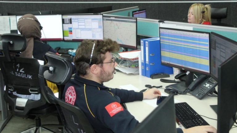 112’ye gelen temelsiz ihbarlar “Pes” dedirtiyor: Kedim mama yemiyor…