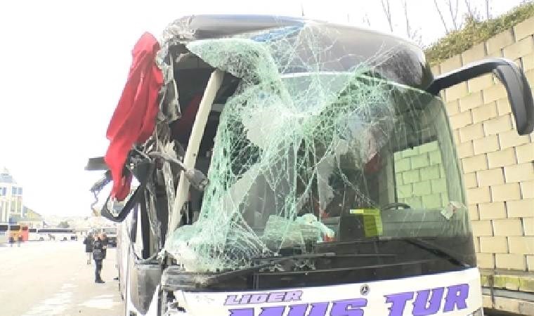 15 Temmuz Demokrasi Otogarı’nda kaza: İki otobüs çarpıştı!