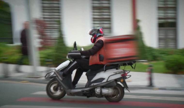 2024 zam oranı belli oldu: Moto kuryelerin kazançları asgari ücreti 6’ya katladı!
