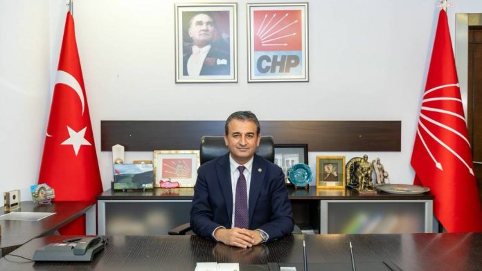 chpli-bulut-hafize-gaye-erkanin-200-tl-uzerindeki-imzasi-sahte-Ab8cLeVY.jpg