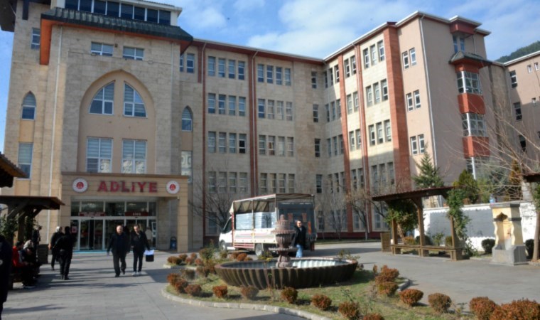 Ebrar Sitesi’nin kurucusu: Yer çürüktü, deprem de beklenenden büyüktü