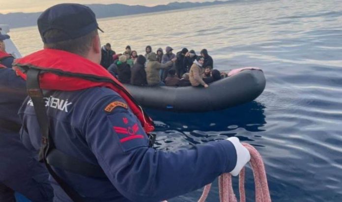egede-2023te-25-bin-duzensiz-gocmen-kurtarildi-M4d6IeFg.jpg