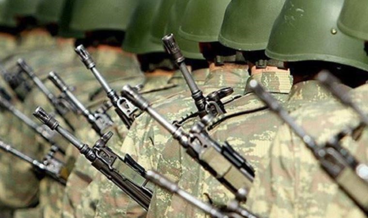 Kışlada parti marşı: Saray’ın Atatürksüz 100. yıl bestesi askerlerin yemin töreninde çalındı
