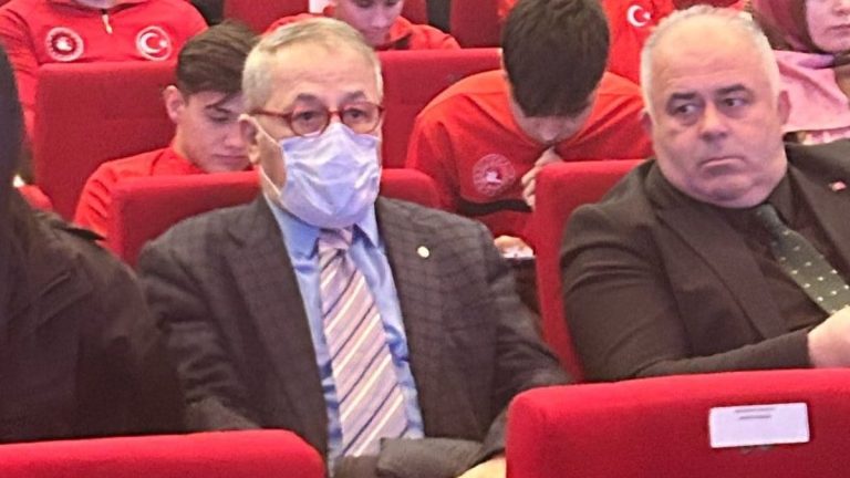 Naci Görür, Türkiye Yüzyılı İstanbul Vizyonu Toplantısı’na katıldı