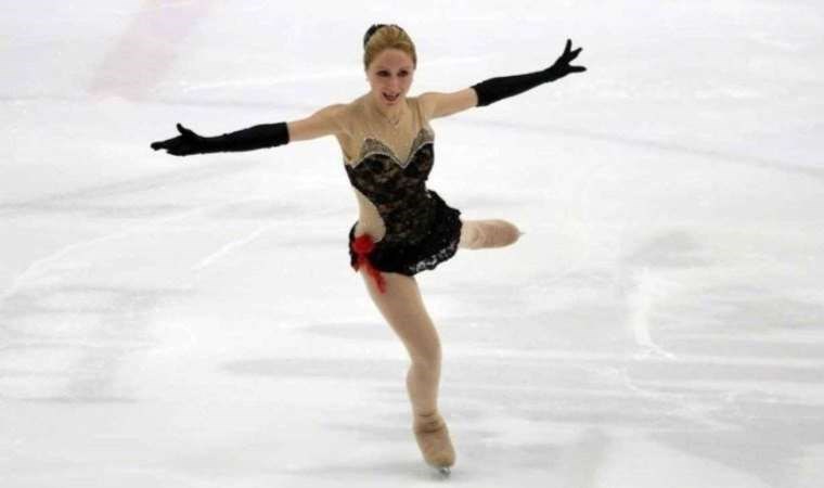 Naz Arıcı, Dünya Masterlar Kış Oyunları’nda altın madalya kazanarak Türkiye’ye gurur yaşattı