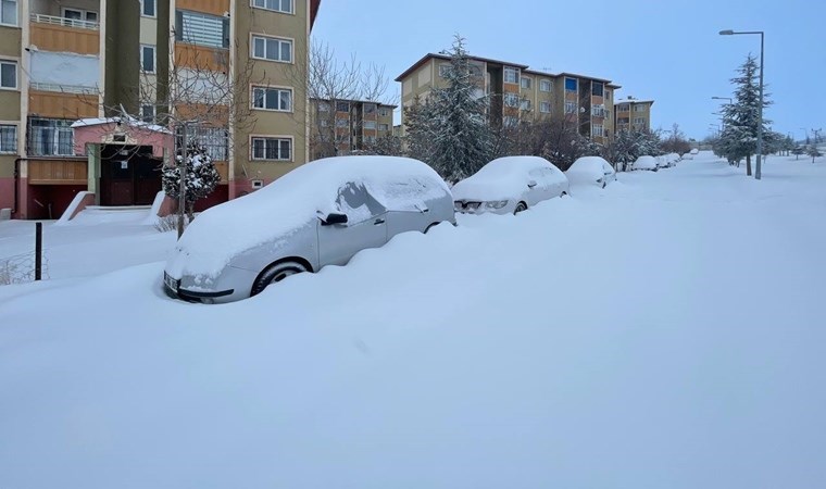Van, Hakkari, Bitlis ve Muş’ta 1144 yerleşim birimine ulaşım sağlanamıyor