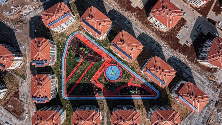 Zelzele bölgesinin tekrar imarı için ayrılan bütçe muhakkak oldu