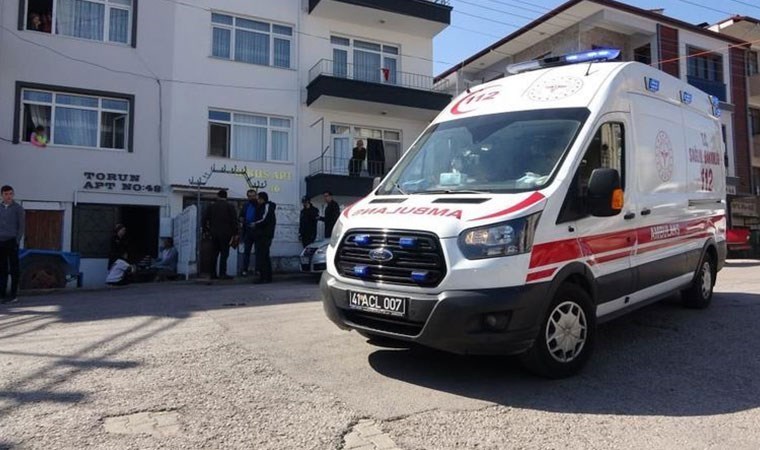 Kan donduran cinayet… Ağabeyinin boğazını ve cinsel organını keserek katletti!