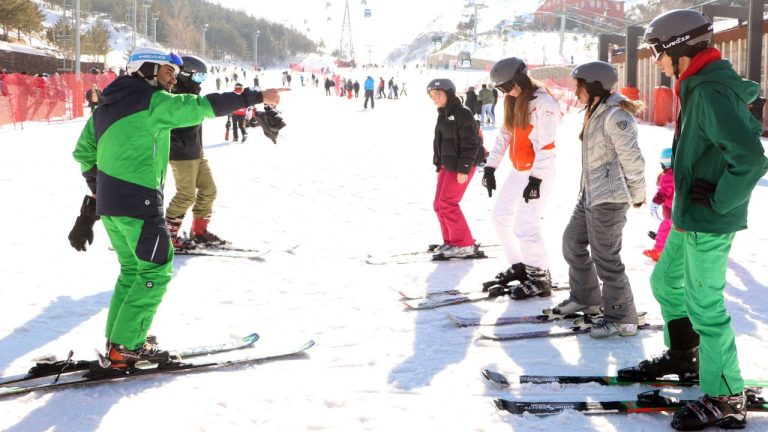 Palandöken’de korsan öğretmenlere para cezası