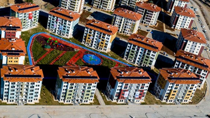 zelzelenin-vurdugu-vilayetler-tekrar-insa-edildi-afet-konutlarinin-kurasi-cekiliyor-O4SbSHkU.jpg