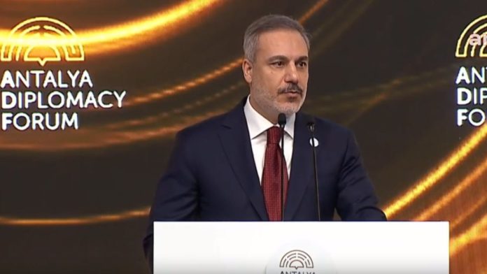fidan-kendini-yakan-amerikali-askerin-durusu-mesruiyet-krizinin-isarettir-rLX2RCXw.jpg