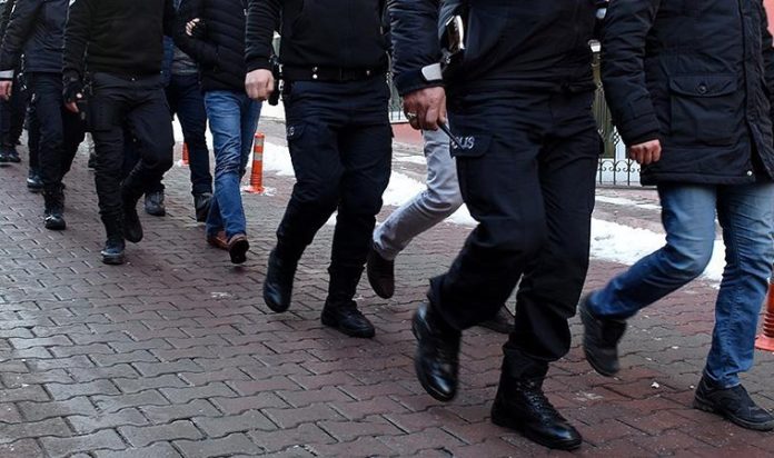 istanbul-ve-kirklarelinde-tefecilik-operasyonu-14-gozalti-9DO7vYyx.jpg