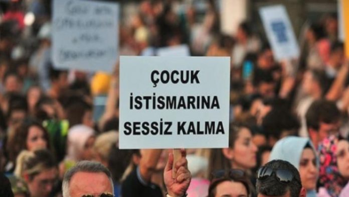 istismardan-beraat-etti-4-cocugu-yillarca-istismar-etti-yuz-yil-hapsi-isteniyor-c2jxGtsJ.jpg