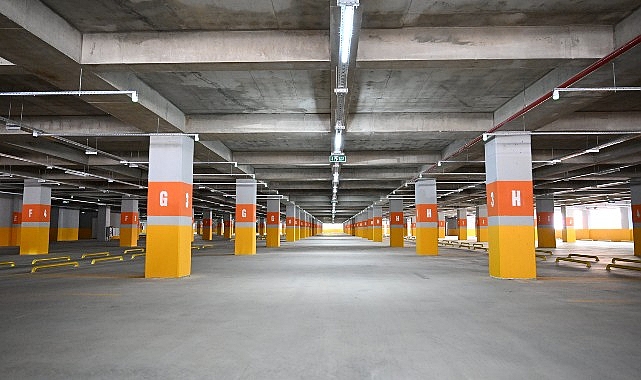 Lider Muhittin Böcek üniversite katlı otoparkında inceleme yaptı