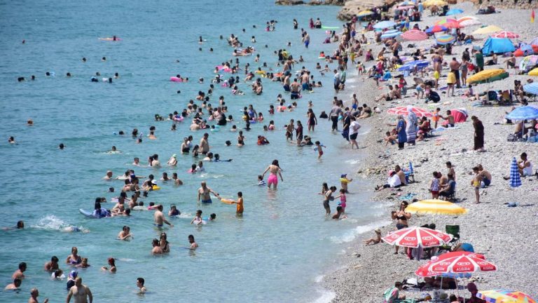 Turizmde 9 gün beklentisi: Ramazan Bayram tatili kaç gün olacak?