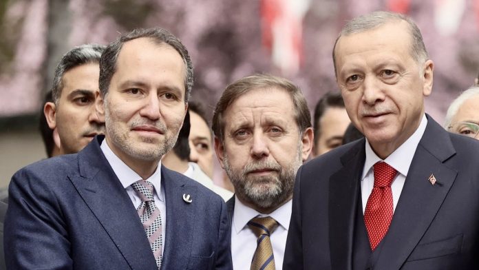 yrp-ozellikle-anadoluda-akpye-ciddi-zarar-veriyor-1PaMuPW6.jpg