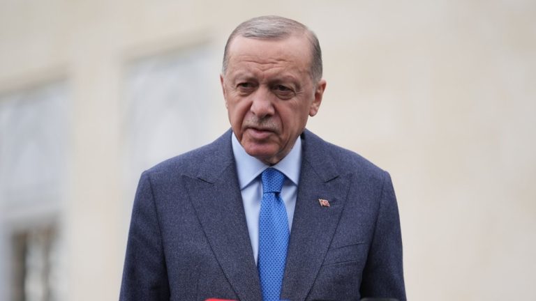 Cumhurbaşkanı Erdoğan’ın ABD ziyareti ertelendi