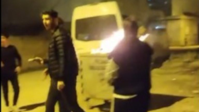 Hilvan’da oy pusulalarını yakanlar tutuklandı: AK Partili adayın akrabaları da var