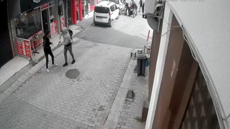 Kuyumcuyu soymaya çalışan 3 kişiden biri yakalandı