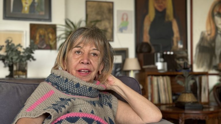 Lale Müldür: Şiirle iştigal etmesem ölürdüm