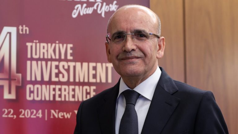 Mehmet Şimşek’ten ‘locals’ açıklaması: Milletimiz benim duruşumu bilir