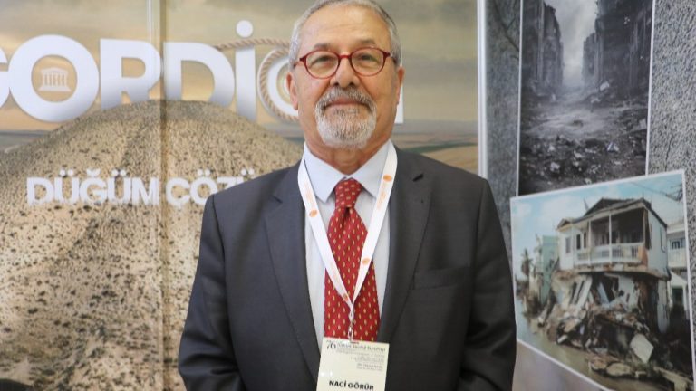 Naci Görür’den İstanbul sarsıntısına ait açıklama: Çabucak bekliyoruz