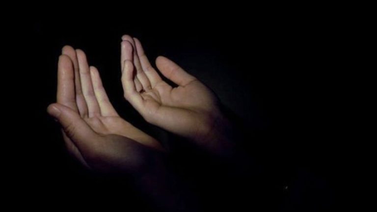 ‘Tövbe günü’: Kadir Gecesi nedir, nasıl ibadet edilmesi tavsiye edilir?