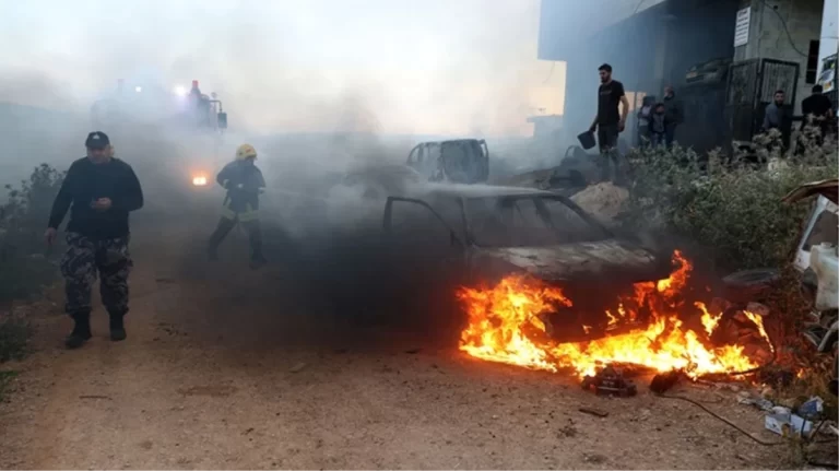 Yasa dışı Yahudi yerleşimciler Batı Şeria’da Filistinlilerin köylerine saldırdı