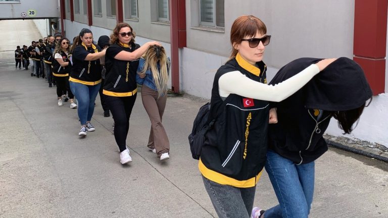 4 ilde 2 şebekeye operasyon, 18 tutuklama