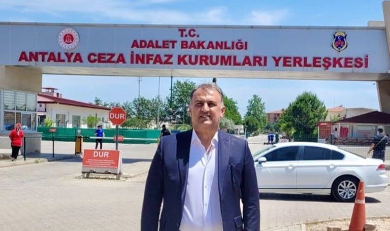 Gazeteci Mustafa Yavuz’dan tutuklu CHP’li belediye başkanına ziyaret
