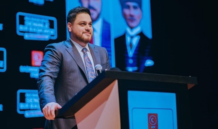 Hüseyin Baş’tan Arap ülkelerine ‘İsrail’ tepkisi: ‘Müslümanların kanını peşkeş çekip konfor satın alıyorlar’