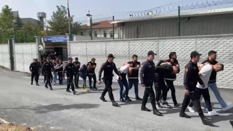 Psikiyatrist destekli uyuşturucu ticareti iddiası: 35 kişi tutuklandı